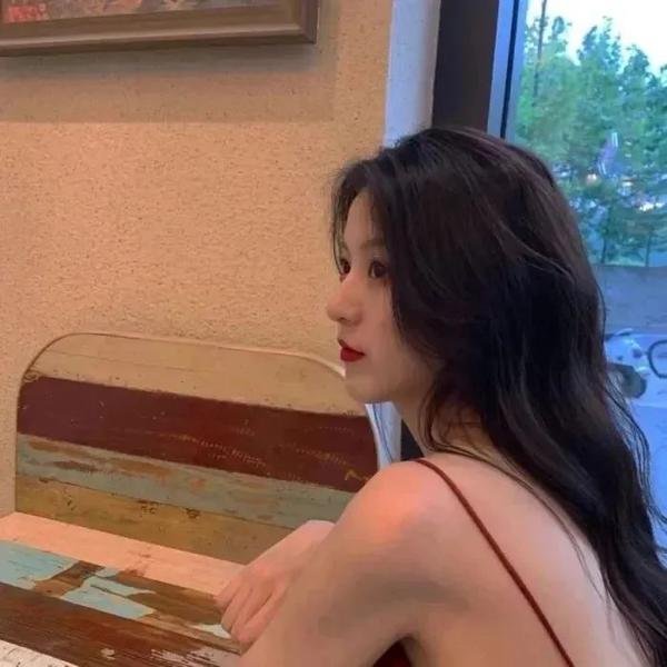 笼中比翼鸟